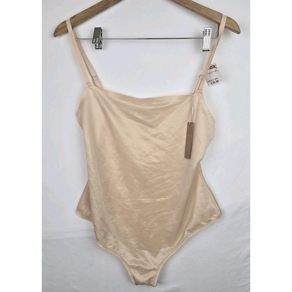 Skims Barely There Shapewear Bodysuit Size XL in Sand